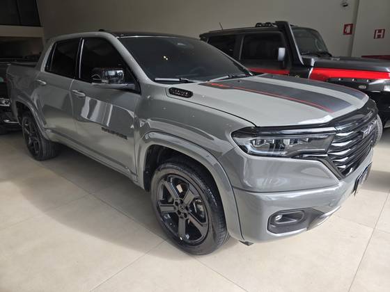 RAM RAMPAGE 2.0 HURRICANE 4 TURBO GASOLINA R/T 4X4 AUTOMÁTICO